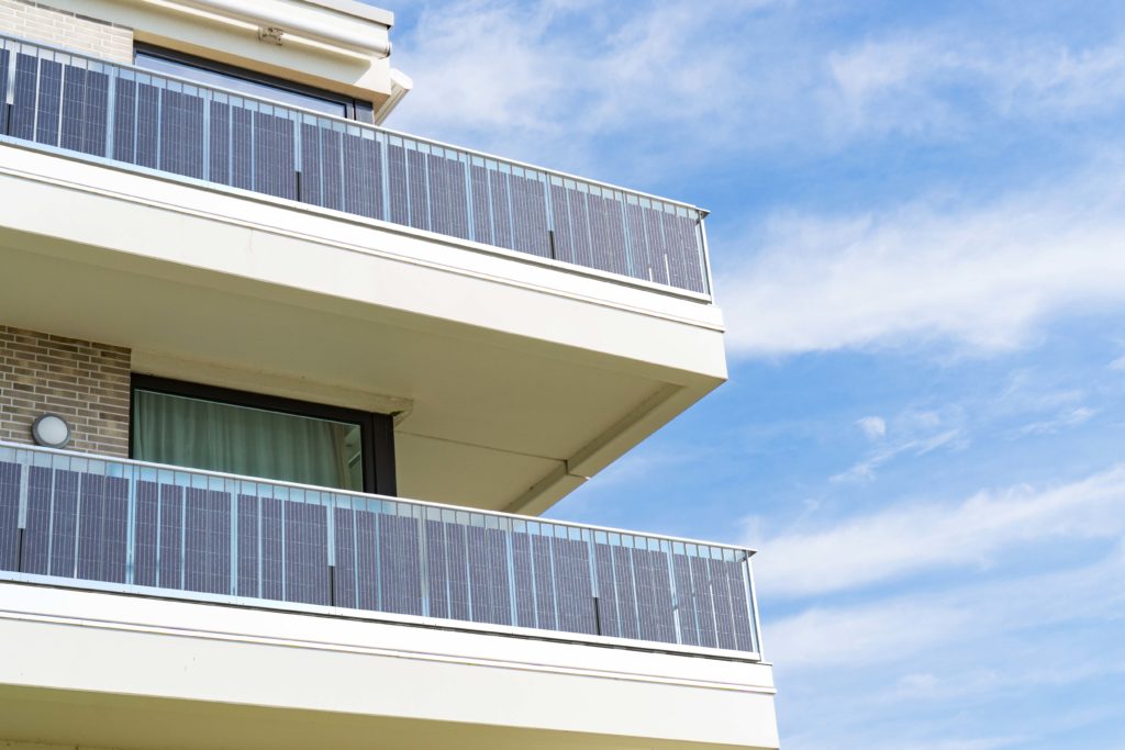 Solargeländer modernes Haus